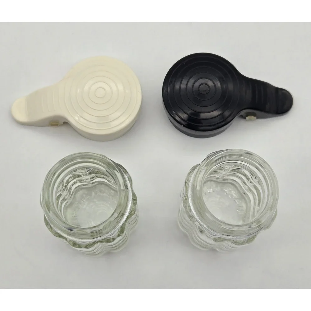 TableCraft Salt Pepper Shakers‎ Glass 1.5 oz Moisture Proof Waffle Hinged Lids